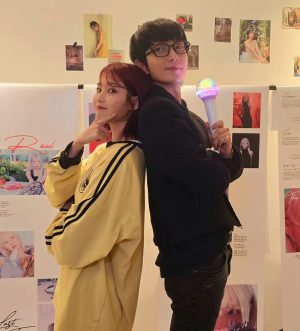 Lee Joon-gi Instagram - 영감을 채워주는 동료가 있다는건 ~ 고마워!
 행복을 전달해주고 안전하게 돌아오길~