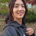 Lee Joon-gi Instagram - 세상 최고의 하루를 만들어주신 여러분 모두에게 감사인사 드려요~~!!🥰 하루종일 너무너무 행복했습니다 진심으로 감사드리고 더 좋은 사람이, 더 좋은 배우가 되겠습니다 🙏 Thank you for celebrating my birthday every year 🤣 Thankyou so much and Love you all 💓 😘 🙏😉