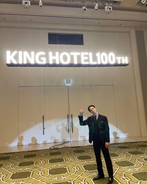 Lee Jun-ho Instagram - 100주년 행사 및 구원집사😌