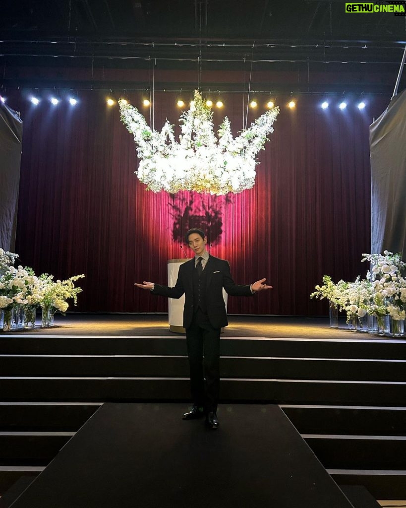 Lee Jun-ho Instagram - 100주년 행사 및 구원집사😌
