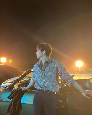 Lee Jun-ho Instagram - 소바쥬 좋쥬?
#광고 #디올소바쥬 #소바쥬오드퍼퓸 #diorsauvage #DiorParfums