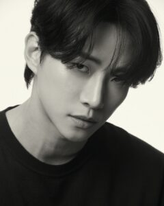 Lee Jun-ho Instagram - #TheActorisPresent #KoreanActors200