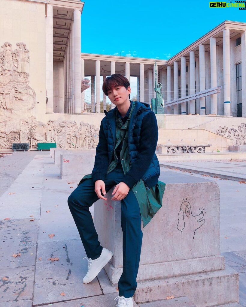 Lee Jun-ho Instagram - In Paris