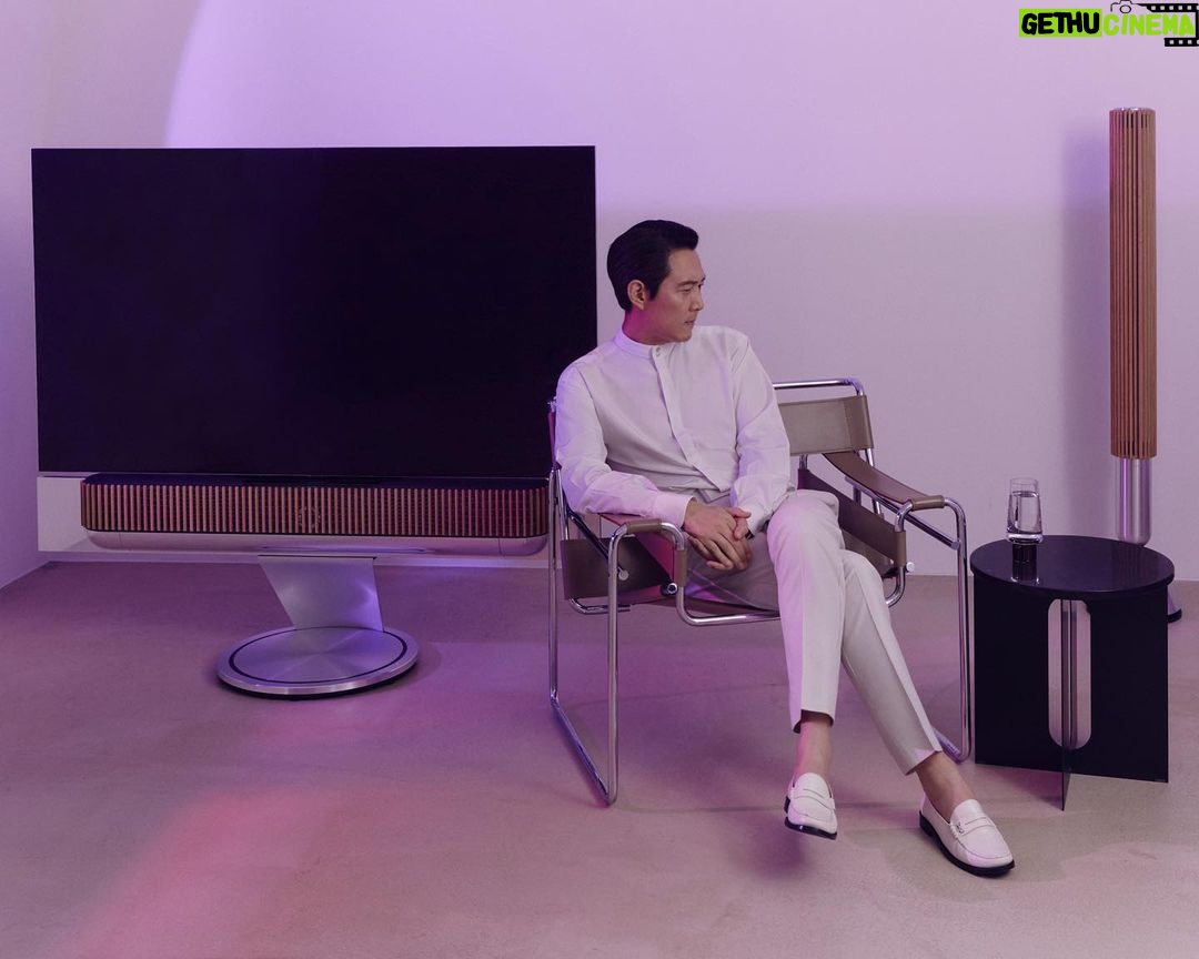 Lee Jung-jae Instagram - @bangolufsen #BeosoundTheatre
