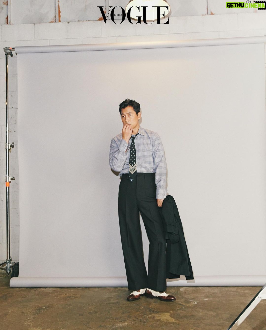 Lee Jung-jae Instagram - @voguekorea @tojws @hongjanghyun
