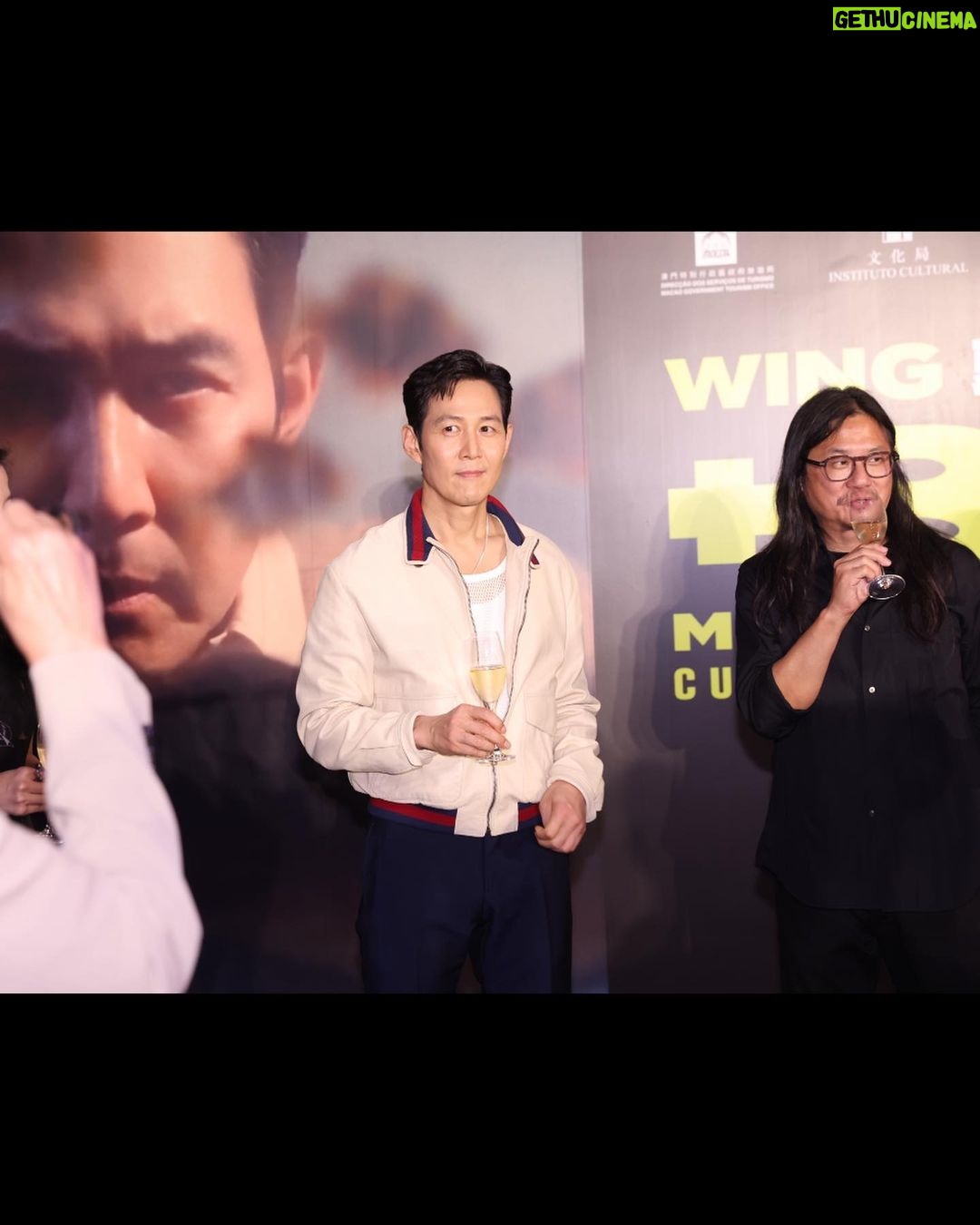 Lee Jung-jae Instagram - #WingShya853 #GalaxyArt @VogueHongKong @AndazMacau @GalaxyMacau #AndazMacau #GalaxyMacau