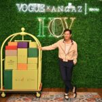 Lee Jung-jae Instagram - #WingShya853 #GalaxyArt @VogueHongKong @AndazMacau @GalaxyMacau #AndazMacau #GalaxyMacau