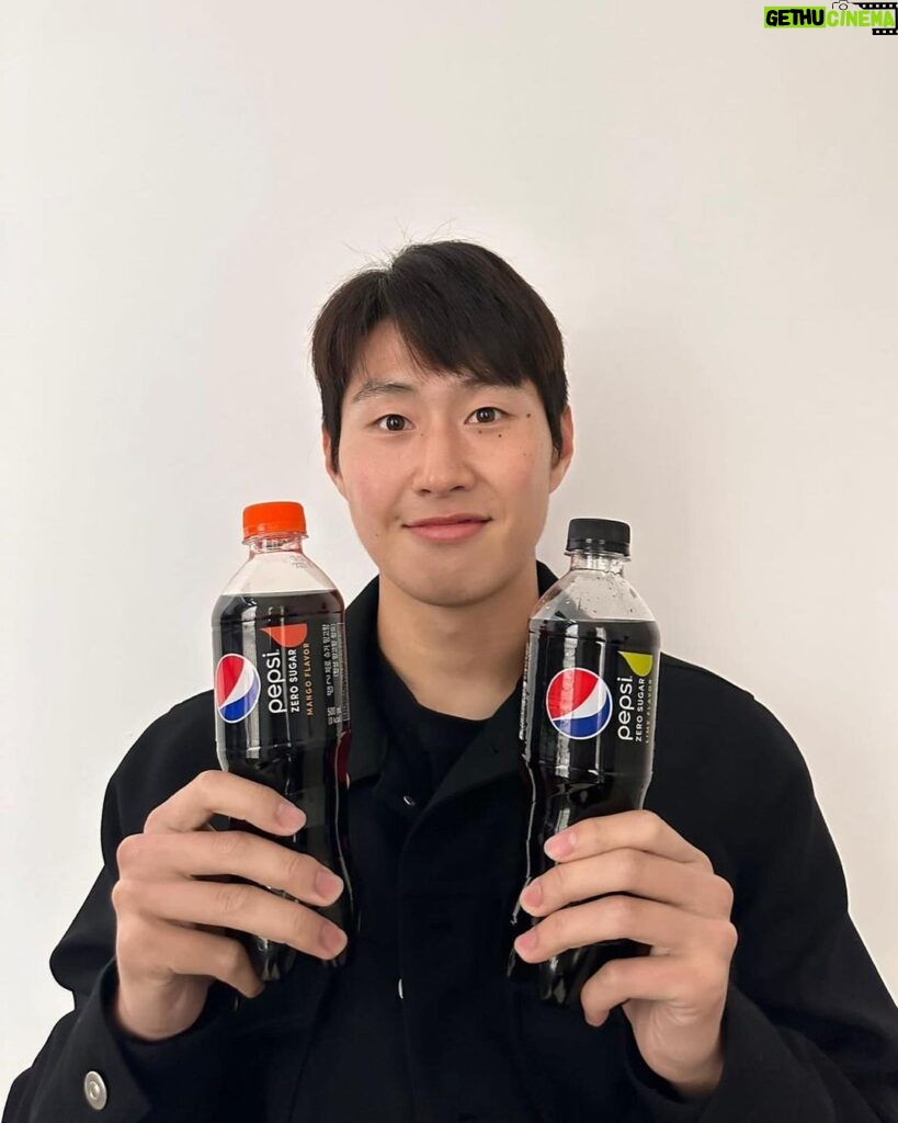 Lee Kang-in Instagram - 오늘의 펩시는~? 새로 나온 펩시 제로 슈거 망고향! 달콤함 속의 상쾌함, 펩시와 망고가 만났어요😍 #펩시 #펩시제로슈거망고향 #Pepsi #pepsi_zero_sugar_mango