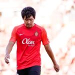 Lee Kang-in Instagram - Muy contento por la victoria de ayer! Gracias afición por haberme recibido con tanto cariño! Vamos juntos a por más!! 👹❤️🖤