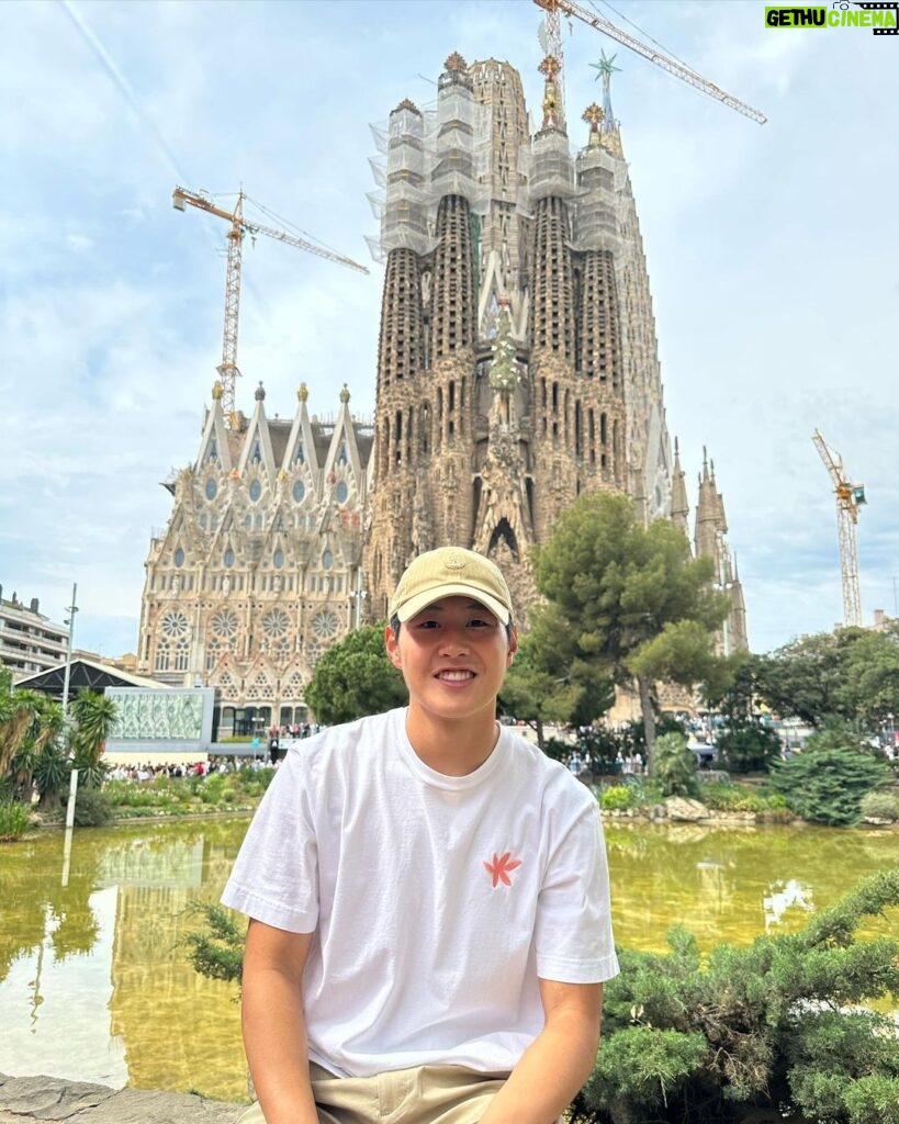 Lee Kang-in Instagram - 행복한 가족여행🤍