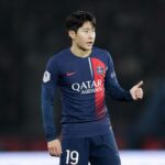Lee Kang-in Instagram - Heureux de gagner le dernier match de 2023. Quelle année pleine de gratitude.🙏🏻 À bientôt en 2024 🔴🔵