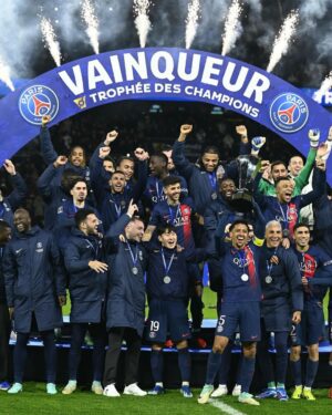 Lee Kang-in Instagram - Quelle meilleure façon de commencer 2024 ✨🏆