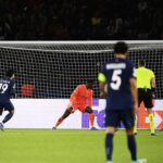 Lee Kang-in Instagram - Une nuit magique à Paris! Allons-y ensemble pour plus, Allez Paris!❤️💙