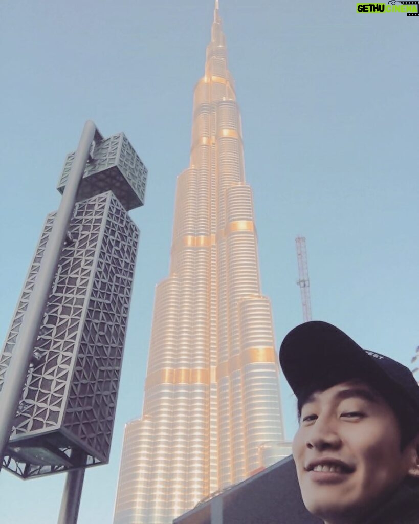 Lee Kwang-soo Instagram - #BurjKhalifa