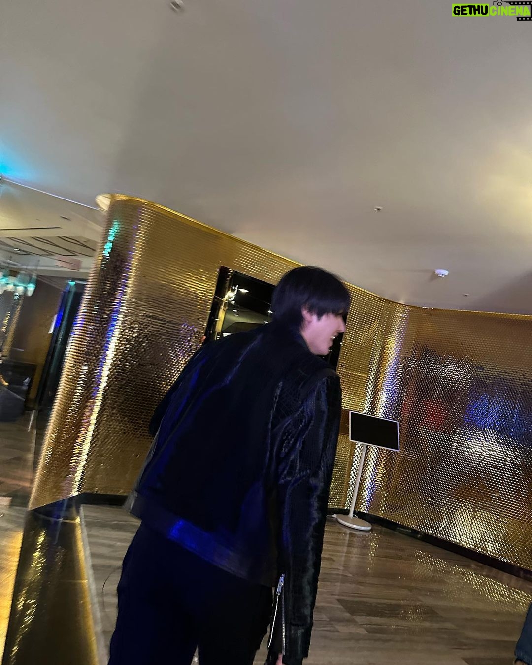 Lee Min-ho Instagram - paradise rubik🔥🔥