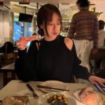 Lee Na-eun Instagram - 이게 모야🫒🩶
