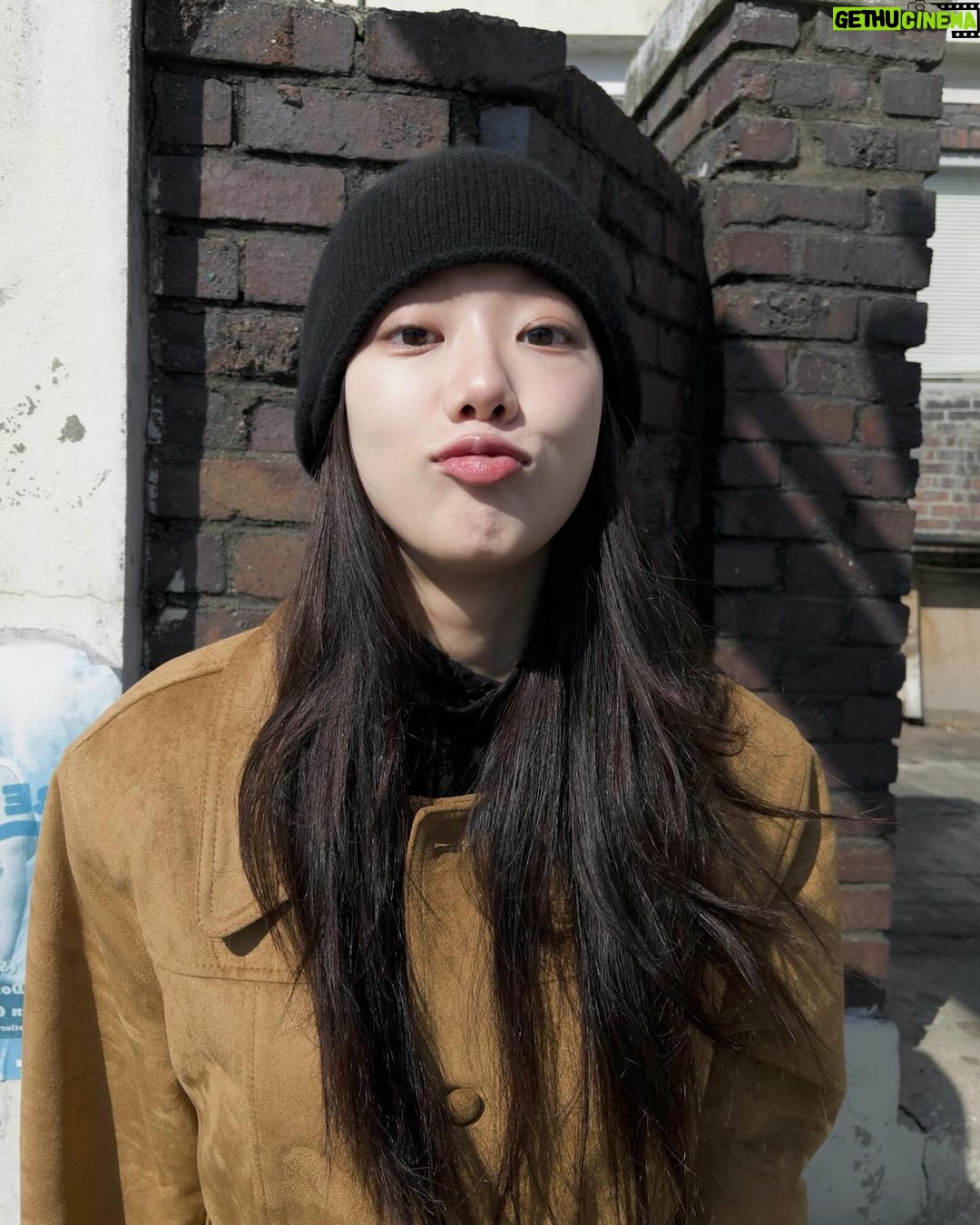 Lee Na-eun Instagram - 몸도 마음도 따뜻한 설명절보내세요 🤎
