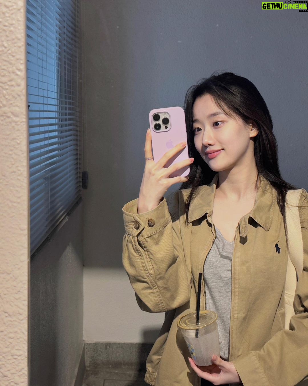 Lee Na-eun Instagram - 감기 걸리기 딱인 요즘 날씨 방심 금물!!!🤧😷