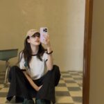 Lee Na-eun Instagram - 5월 가지마 ~🍃🌳