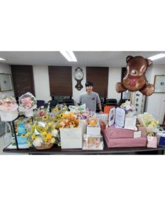 Lee Sang-yeob Instagram - 고맙습니다. 진심으로. 여러분들이 나를 아껴주고, 나에게 힘이 되어주듯이 나 또한 여러분들에게 힘이 될 수 있도록 열심히 연기할게요. 더 건강하시고 더 행복한 여러분 되시길 기도합니다. 고맙습니다..!! 고맙습니다.