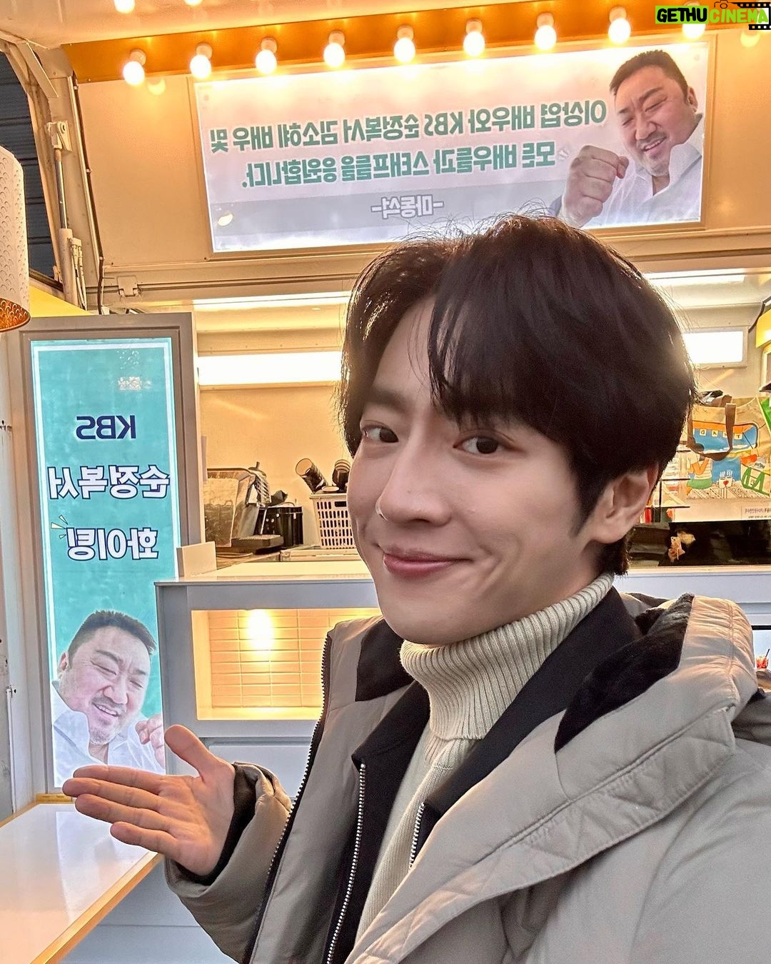 Lee Sang-yeob Instagram - 감사합니다 동석이형아❤️❤️ #순정복서