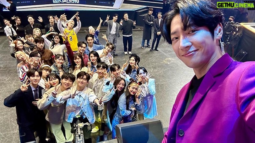 Lee Sang-yeob Instagram - #mnet #아티스탁게임 #멋쟁이들