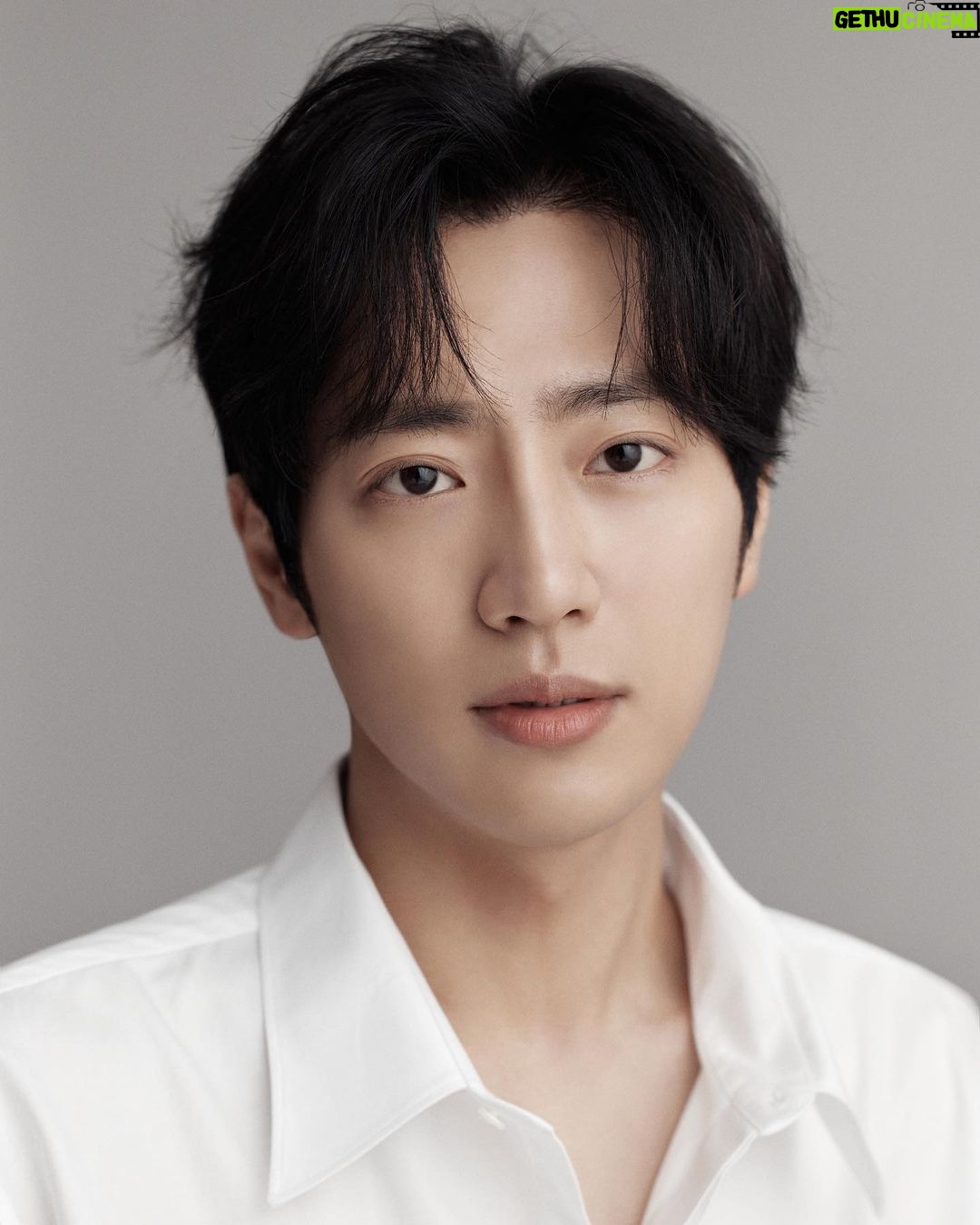 Lee Sang-yeob - 211K Likes - 뽀샵 감사합니다👍