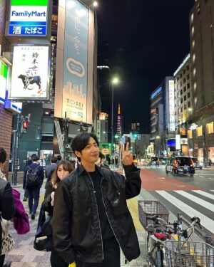 Lee Sang-yeob Instagram - 