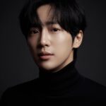 Lee Sang-yeob Instagram - 😎