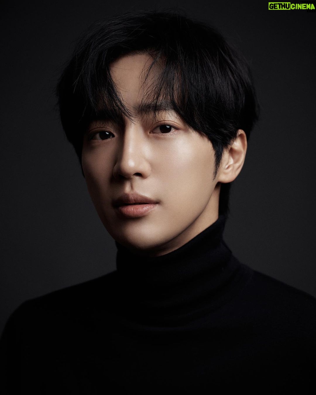 Lee Sang-yeob - 121.9K Likes - 😎