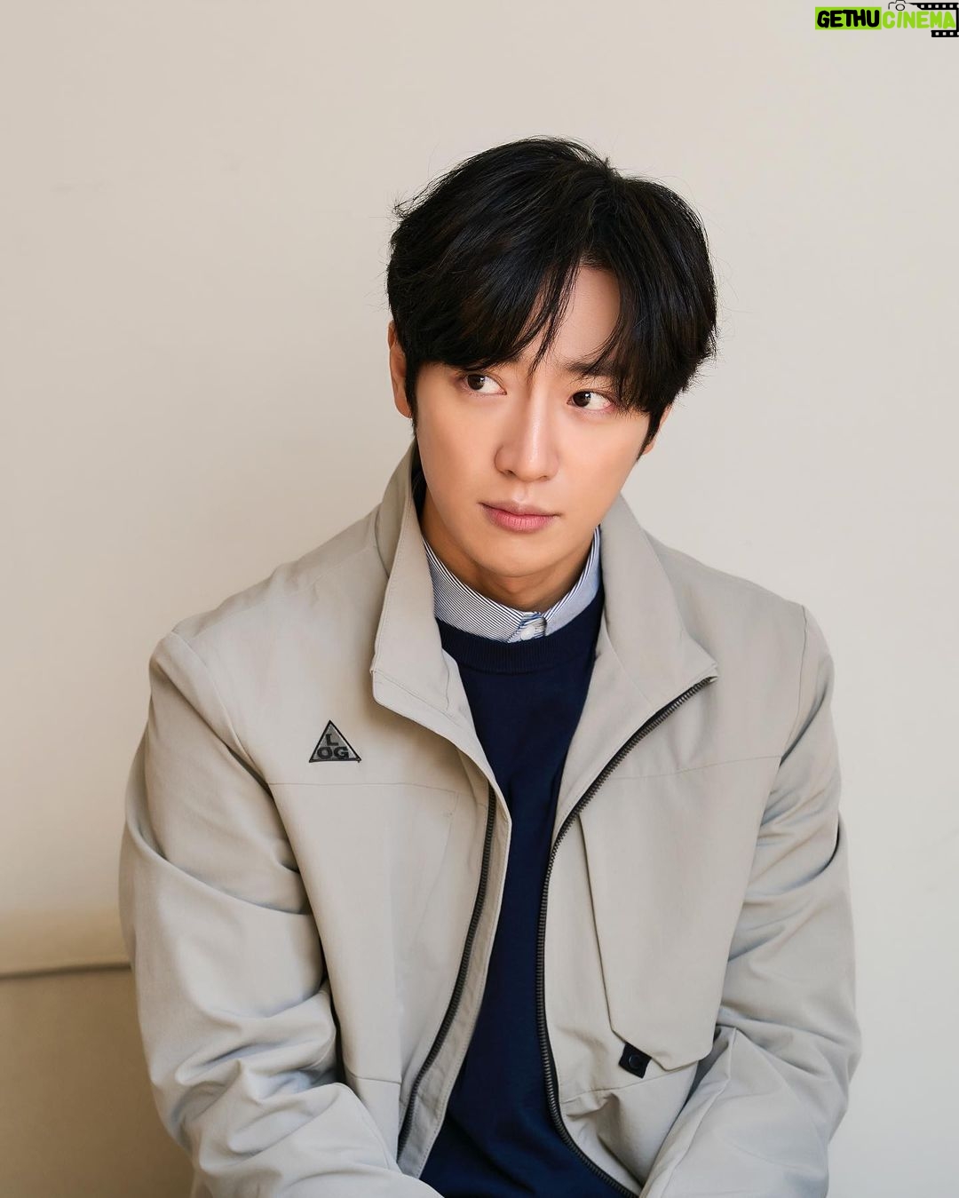 Lee Sang-yeob - 98.5K Likes - 어서 와 봄아 #라이프로그 #lifelog #23SS @lifelog_official_