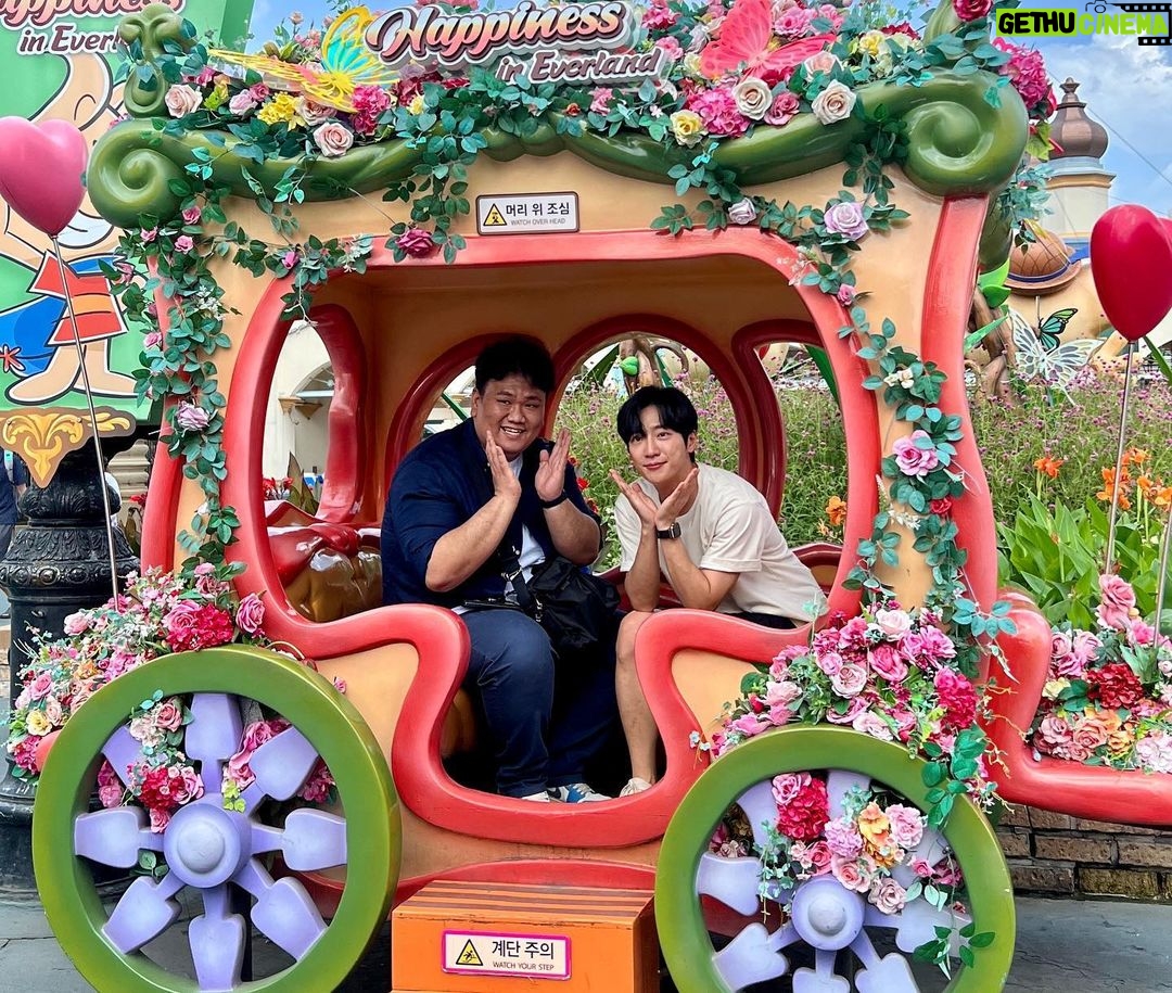 Lee Sang-yeob Instagram - 쭈니와 #순정복서 X #전참시 그리고 #푸바오