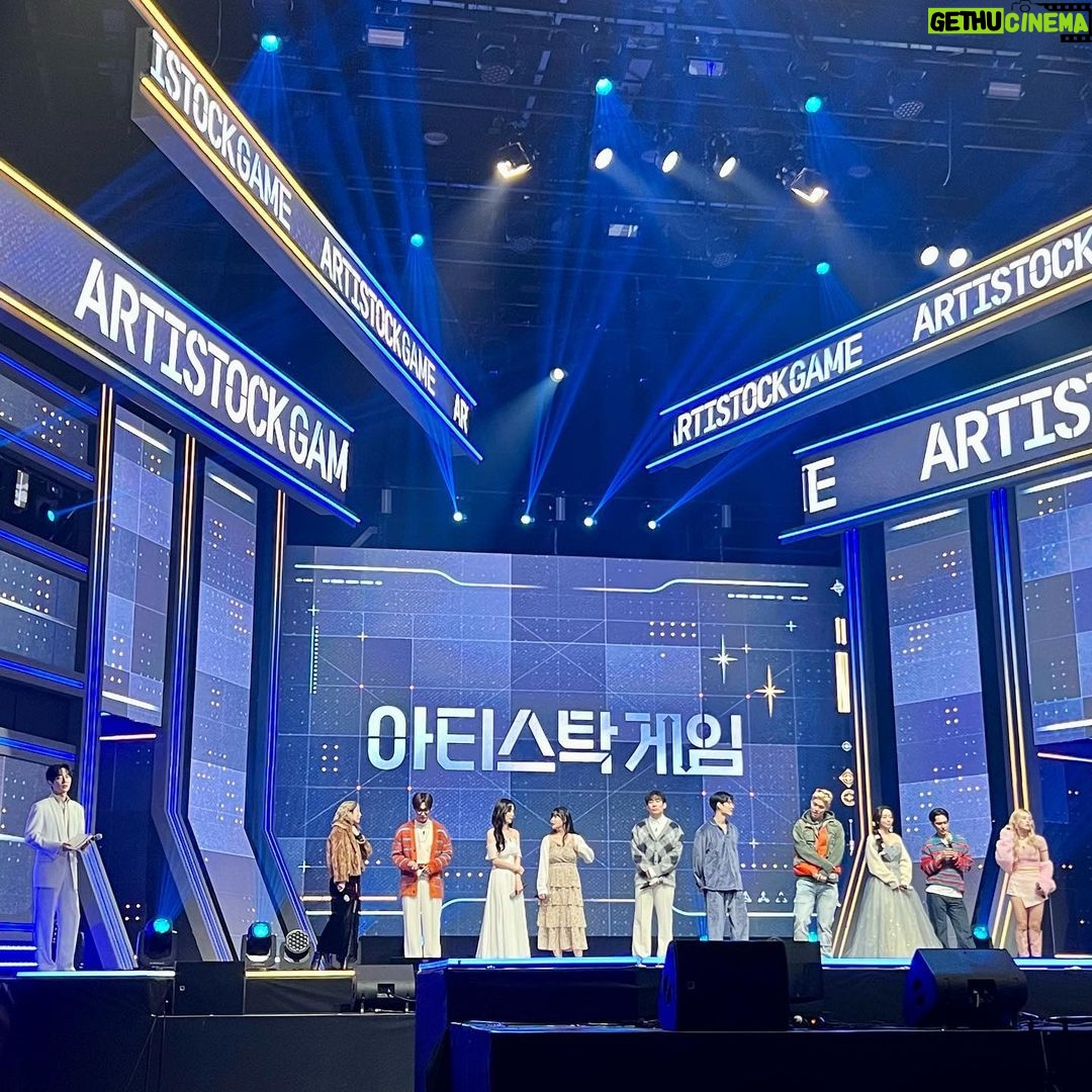 Lee Sang-yeob Instagram - #Mnet #아티스탁게임 Cj E&m Studio