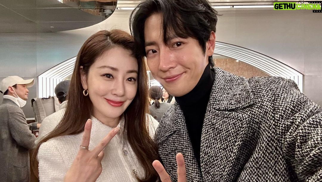 Lee Sang-yeob - 105K Likes - #영화 #압꾸정 시사회
다 내가 좋아하는 사람들👍잘됐으면 좋겠다아❤️❤️