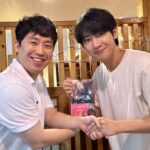 Lee Sang-yeob Instagram - #순정복서 원작 소설을 쓰신 #추종남 작가님⭐️ 순정복서는 소설책으로 먼저 만나보실 수 있답니다!!!
