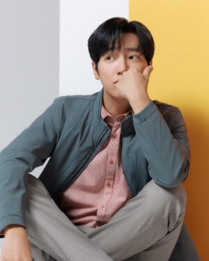 Lee Sang-yeob Instagram - #라이프로그 #Lifelog #24SS 
라이프로그는 사랑❤️