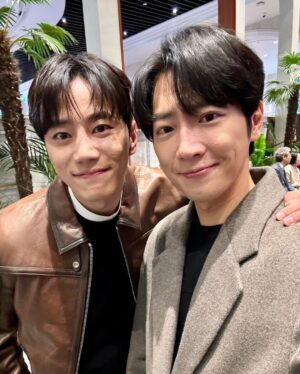 Lee Sang-yeob Instagram - #넷플릭스황야 화이팅