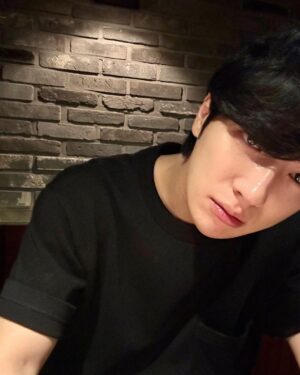 Lee Sang-yeob Instagram - 
