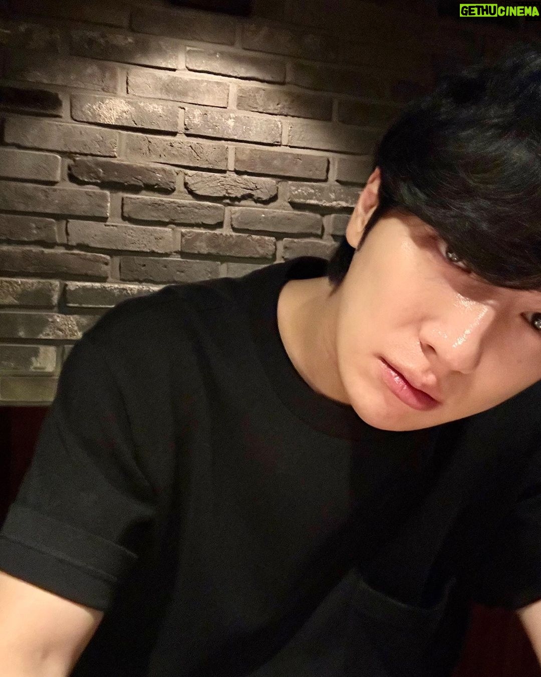 Lee Sang-yeob - 138.1K Likes -