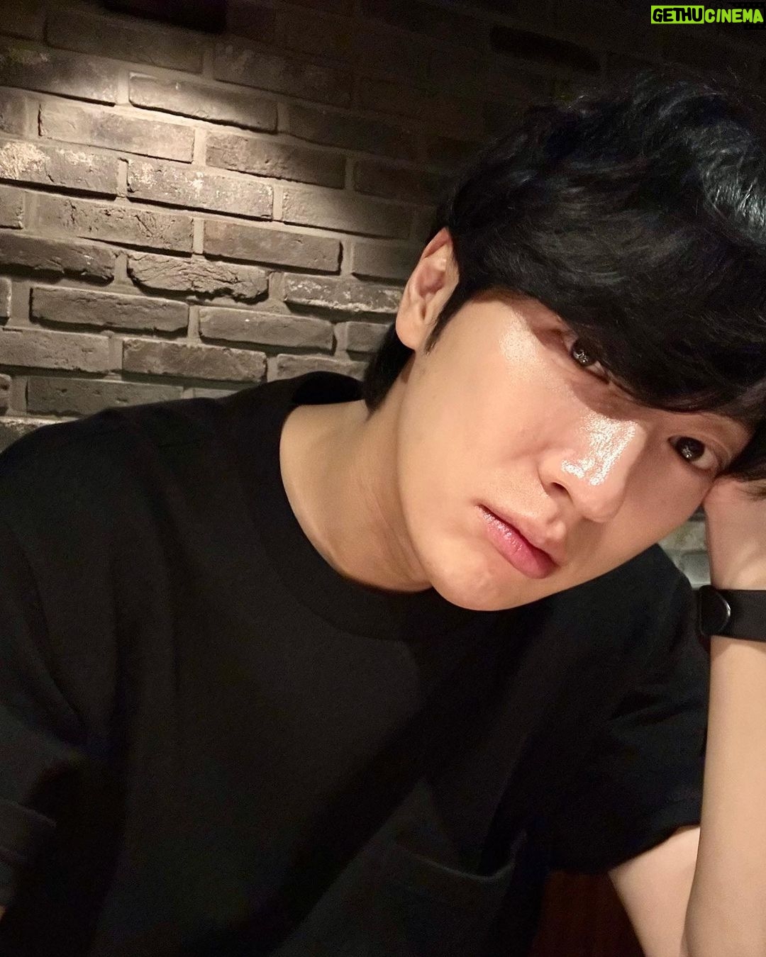 Lee Sang-yeob - 138.1K Likes -