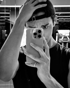 DK Instagram - 