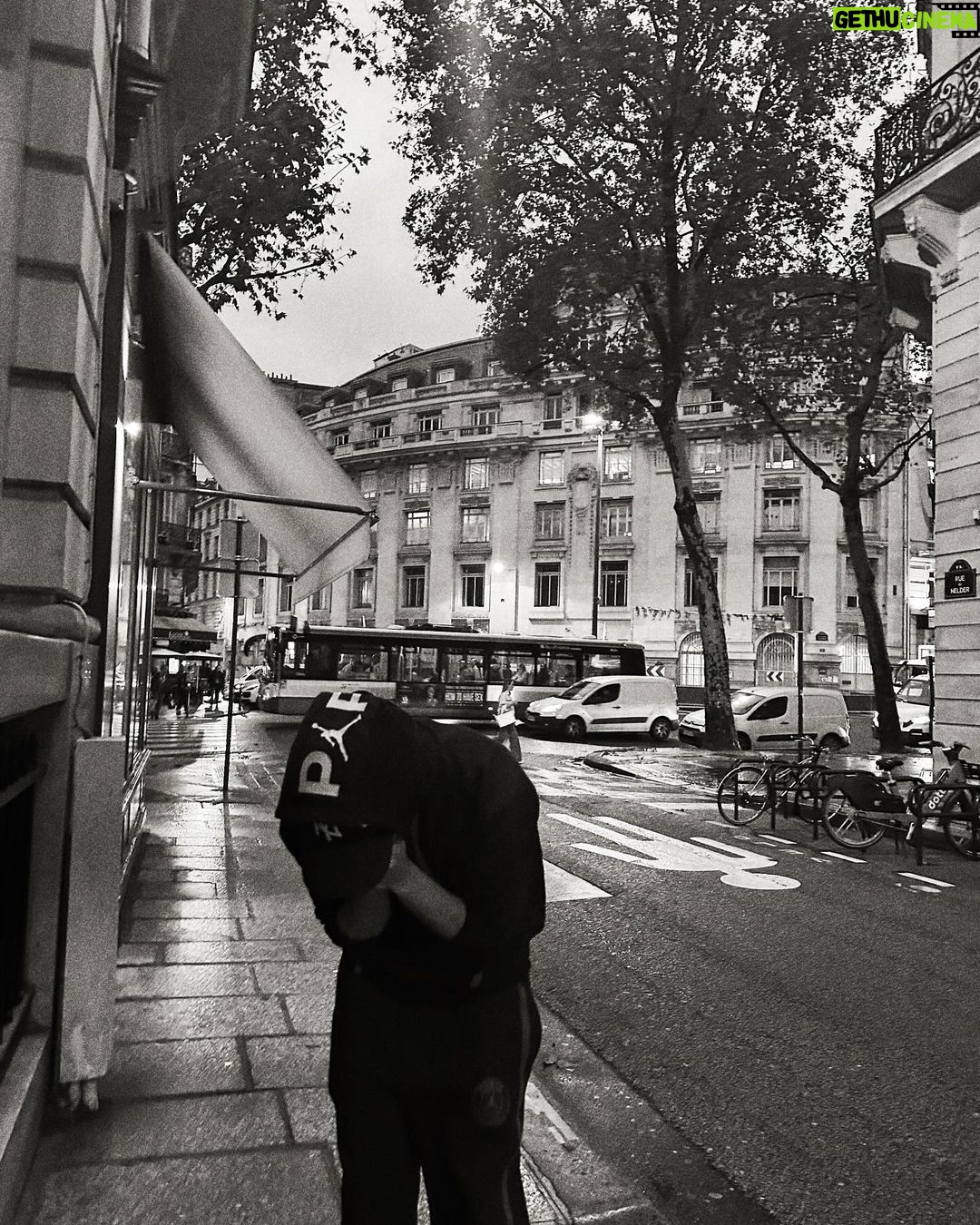 Lee Seok-min Instagram - Paris morningš¤