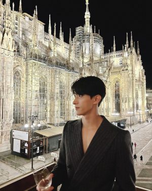 DK Instagram - dinner🖤