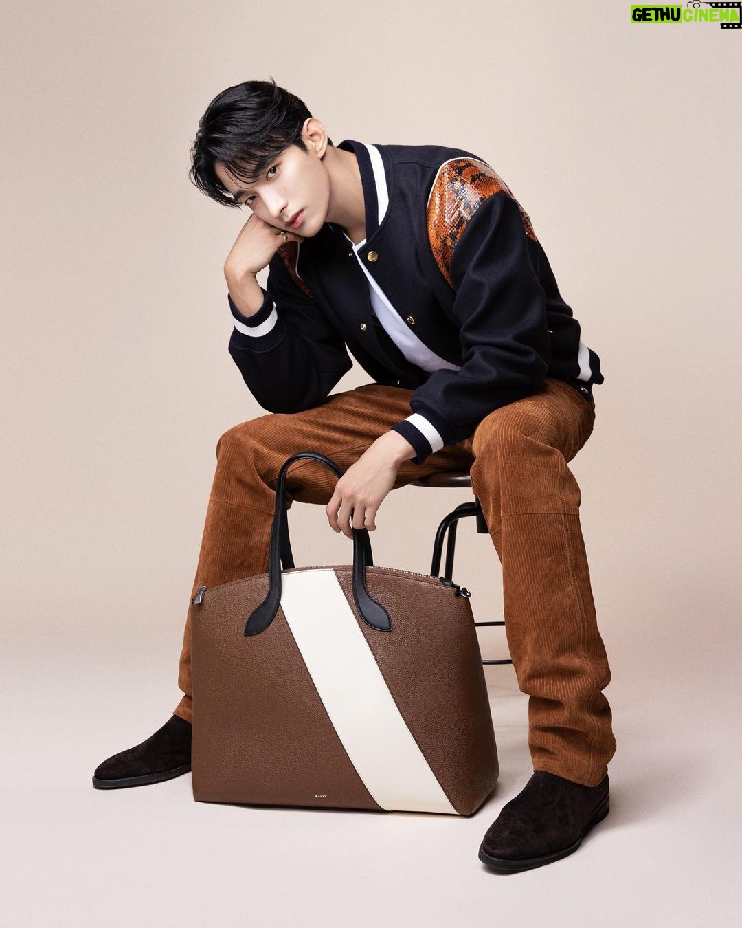 Lee Seok-min Instagram - Bally is pleased to announce that DK @dk_is_dokyeom, a member of K-pop group SEVENTEEN, has been appointed as its new Global Brand Ambassador. 발리는 K-pop 그룹 세븐틴의 멤버 도겸을 새로운 글로벌 브랜드 앰버서더로 선정했습니다. Photographer: @photokyj80 #DK #Bally #BallyDK