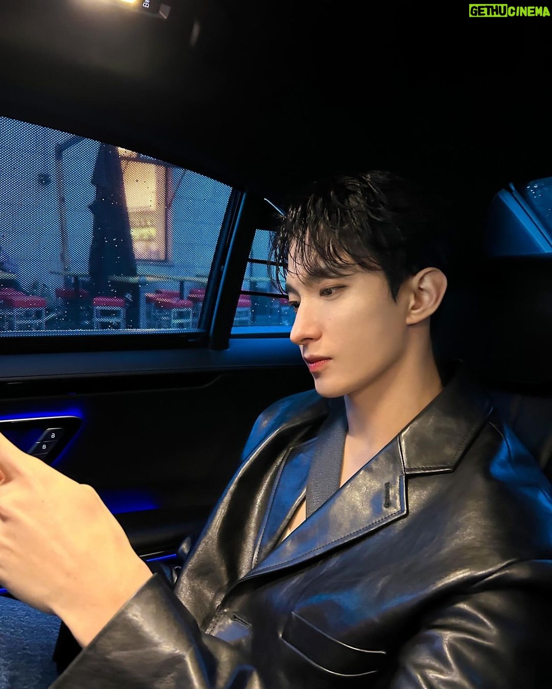 Lee Seok-min Instagram - #Dokyeomxbally #Bally #Bally24FW #BallyDK