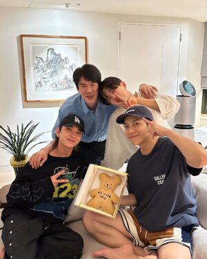 Lee Seung-gi Instagram - 🎲#브로앤마블 5 episode on #tving