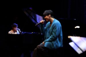 Lee Seung-gi Instagram - Thanks Tokyo & Osaka🎤