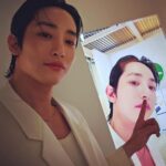 Lee Soo-hyuk Instagram - @samsung_bespoke #ad 여기는 밀라노 fuorisalone2023 삼성 비스포크와 함께 하고 있습니다. 기술이 디자인과 환경을 생각할 때에 달라지는 우리의 일상⚡️ @toiletpapermagazineofficial @nycjang @mun_seungji #삼성비스포크 #SamsungBespoke #Fuorisalone #SamsungxToiletpaper #Toiletpaper #비스포크라이프 #Bespokelife #Bespokehome