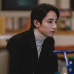 Lee Soo-hyuk Instagram - 어느 날 우리 집 현관으로 멸망이 들어왔다 - ‘차주익’ 저희 드라마를 사랑해 주신 모든 분들, 감독님, 작가님, 모든 스텝분들, 배우분들 정말 수고하셨습니다. 감사합니다! 주익이 👋🏻 그리고 별거 아닌 이수혁이 멋진 차주익이 될 수 있게 도와주신 감사한 분들 🙏🏻 @yg_stage @kimhyunmomo @ycm400 @ys870922 @kingmxker @name__ho @haeunheee @hye.rimi @stylist_teamchloe @minamon__ @blow__jungho @blow_nayoung @idmakeupwakeup 2021. 6. 29. 🙂