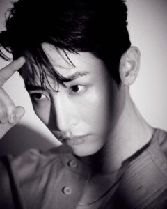 Lee Soo-hyuk Instagram - 2021. @yg_stage @ahnjooyoung_ @imhrim @blow__jungho @idmakeupwakeup